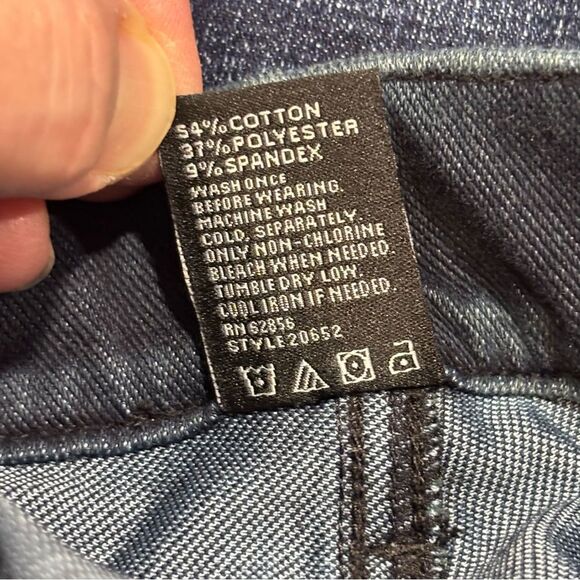 Hue | Women’s Ultra Soft Navy Blue Denim High Waist Skimmer Leggings Dark Wash - Picture 12 of 14